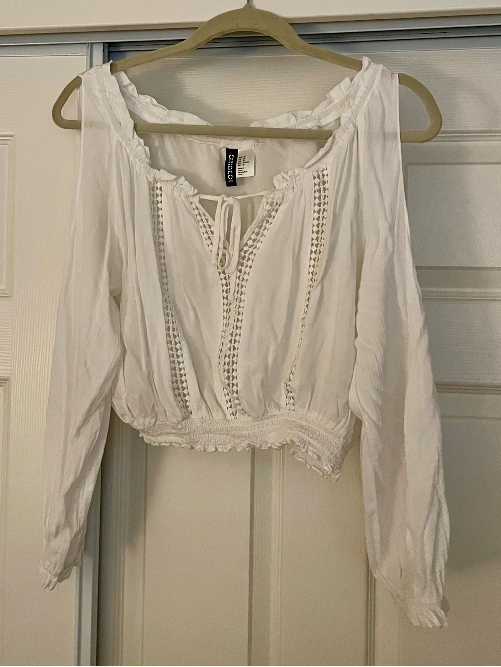 H&M Divided White Cropped Crochet-Trim Boho Peasant Blouse